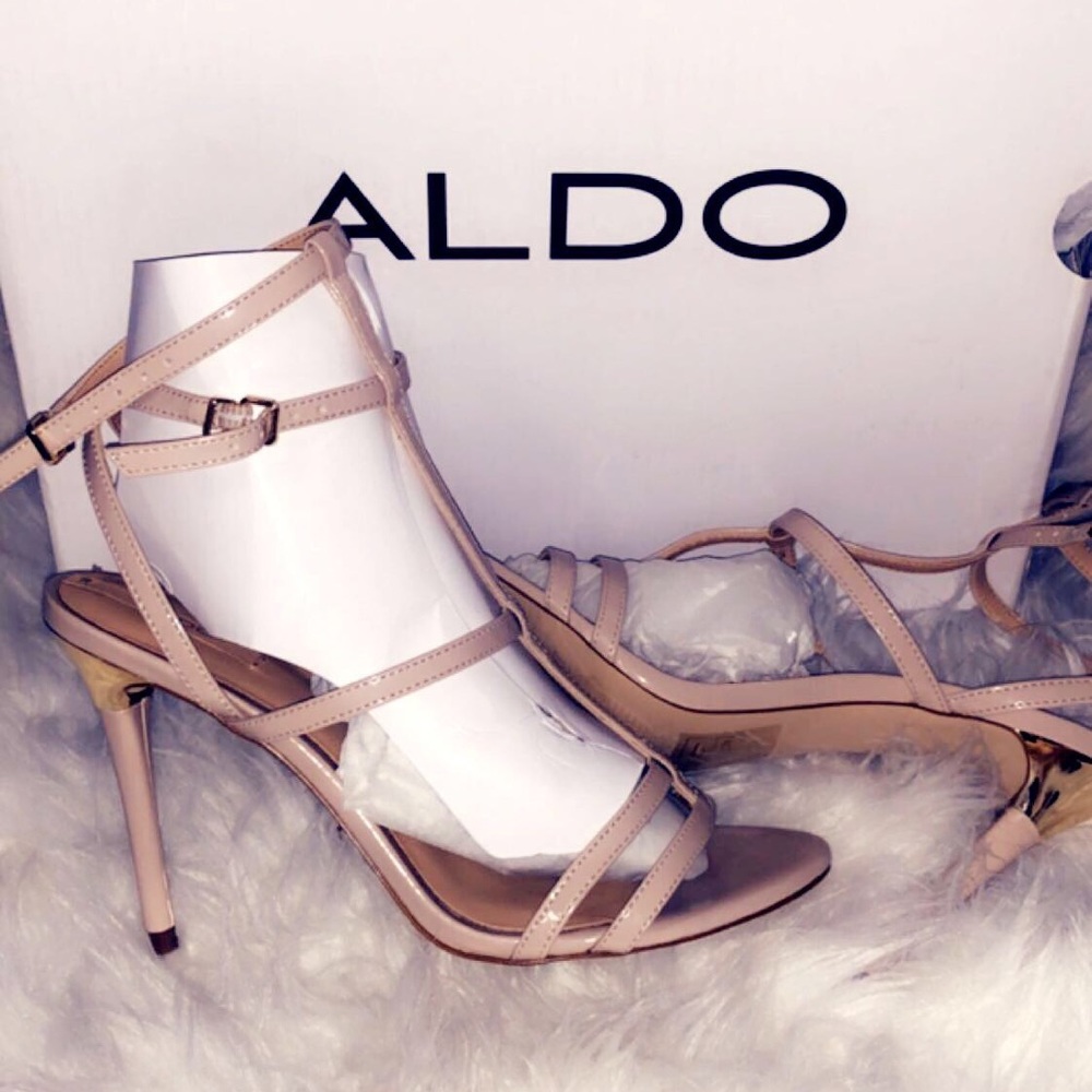 Nude heels!